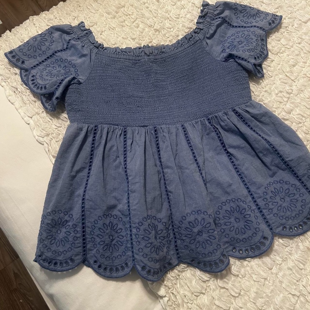 Vineyard Vines blouse, worn once, no flaws, like new